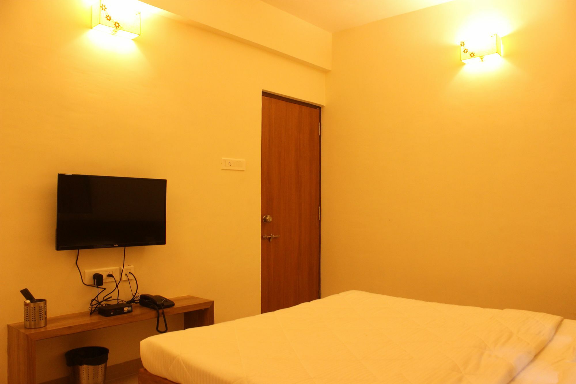 Boutique 2 Bhk North Goa Road Apartment Sangolda Bagian luar foto